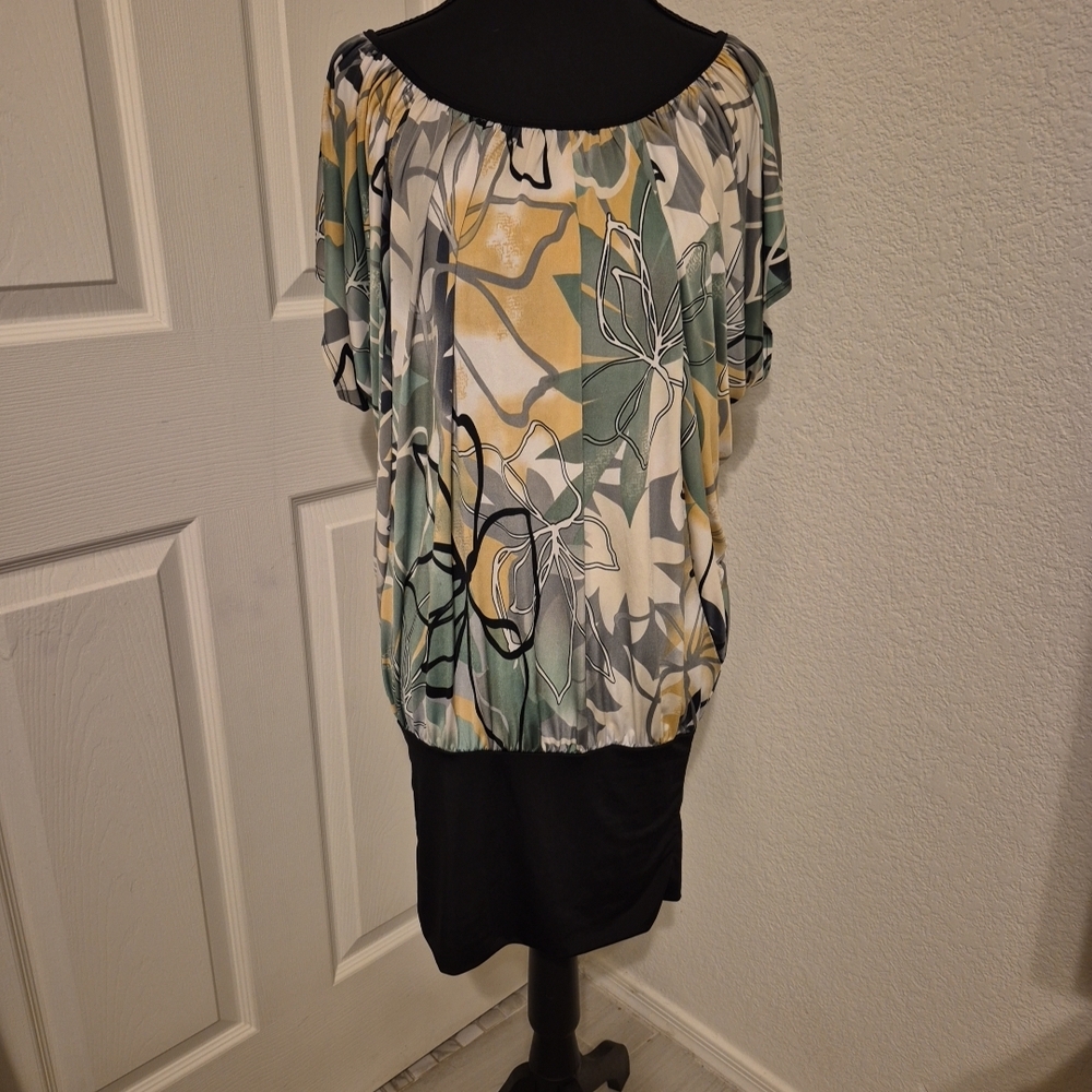 Body Central Floral Off-Shoulder Tunic in Sage, Yellow & Gray